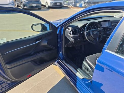 Used 2023 Toyota Camry SE w/ Cold Weather Package image 30