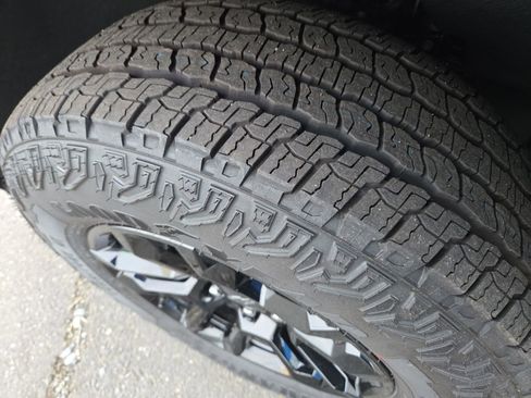 New 2025 Chevrolet Colorado Z71 w/ Midnight Edition image 21