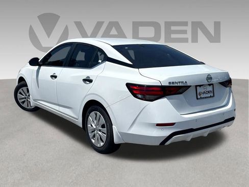 Used 2024 Nissan Sentra S FWD image 11