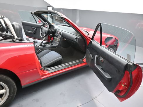 Used 1990 MAZDA MX-5 Miata RWD image 18