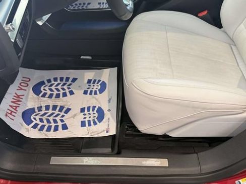 Certified 2024 Cadillac Lyriq Sport w/ LPO, Floor Liner Package AWD/4WD image 17