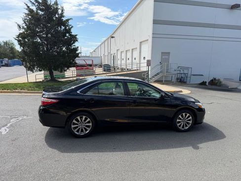 Used 2015 Toyota Camry XLE image 4