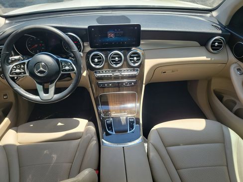 Used 2020 Mercedes-Benz GLC 300 w/ Premium Package image 11