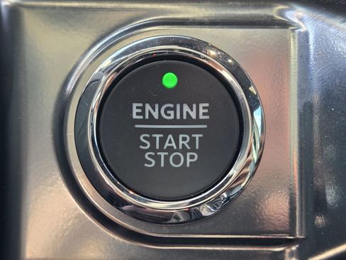 Used 2023 Ford F150 Lariat w/ Equipment Group 502A High image 19