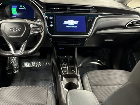Used 2022 Chevrolet Bolt LT image 14