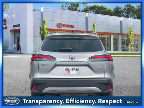 Certified 2025 Toyota Corolla Cross XLE AWD/4WD image 7