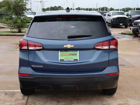 Used 2024 Chevrolet Equinox LS w/ LPO, Cargo Package FWD image 5