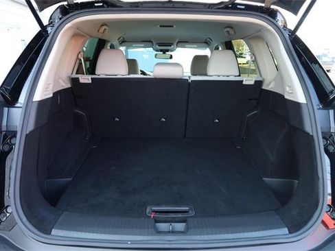 Certified 2023 Nissan Rogue SV image 7