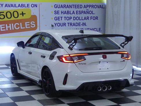 Used 2025 Honda Civic Type R image 4
