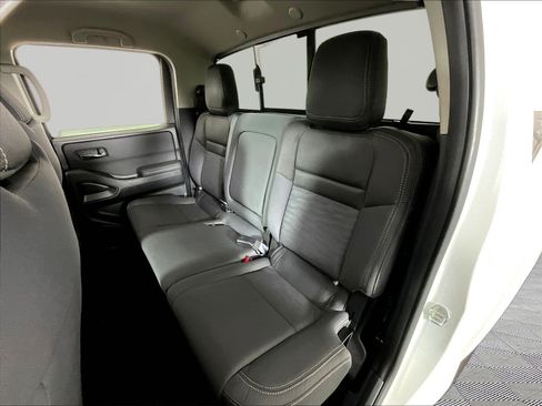 Certified 2024 Nissan Frontier SV w/ SV Convenience Package AWD/4WD image 23