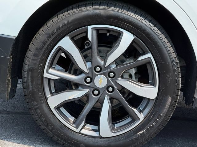 Used 2023 Chevrolet Equinox Premier AWD/4WD image 11