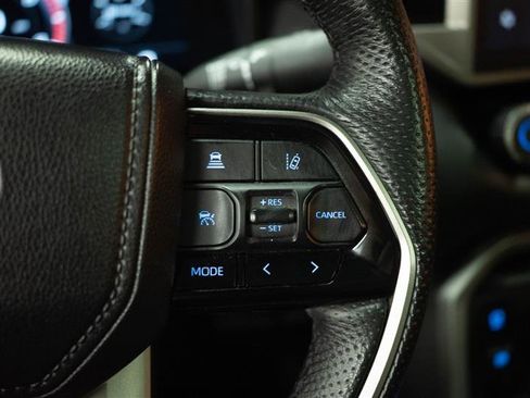 Used 2024 Toyota Tundra Limited image 26