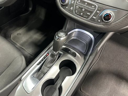 Used 2020 Chevrolet Malibu LT FWD image 21