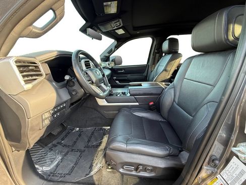 Used 2024 Toyota Tundra Platinum AWD/4WD image 9