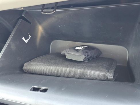 Used 2021 Honda HR-V LX image 24