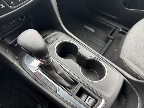 Used 2024 Chevrolet Equinox LT w/ LPO, Floor Liner Package image 25