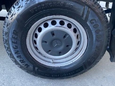 Used 2019 Mercedes-Benz Sprinter 170 image 21