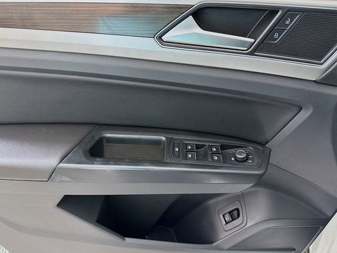 Used 2019 Volkswagen Atlas SE w/ Towing Package image 17