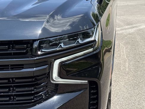 Used 2024 Chevrolet Suburban RST w/ Luxury Package AWD/4WD image 11
