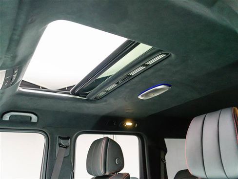 Used 2025 Mercedes-Benz G 63 AMG 4MATIC image 11