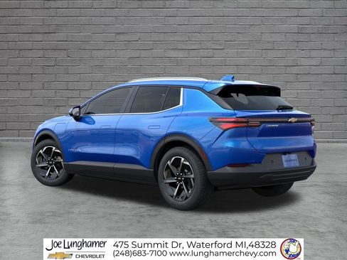 New 2026 Chevrolet Equinox EV LT FWD image 3
