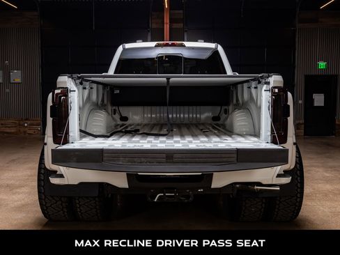 Used 2026 Ford F450 Platinum w/ Platinum Plus Package image 9