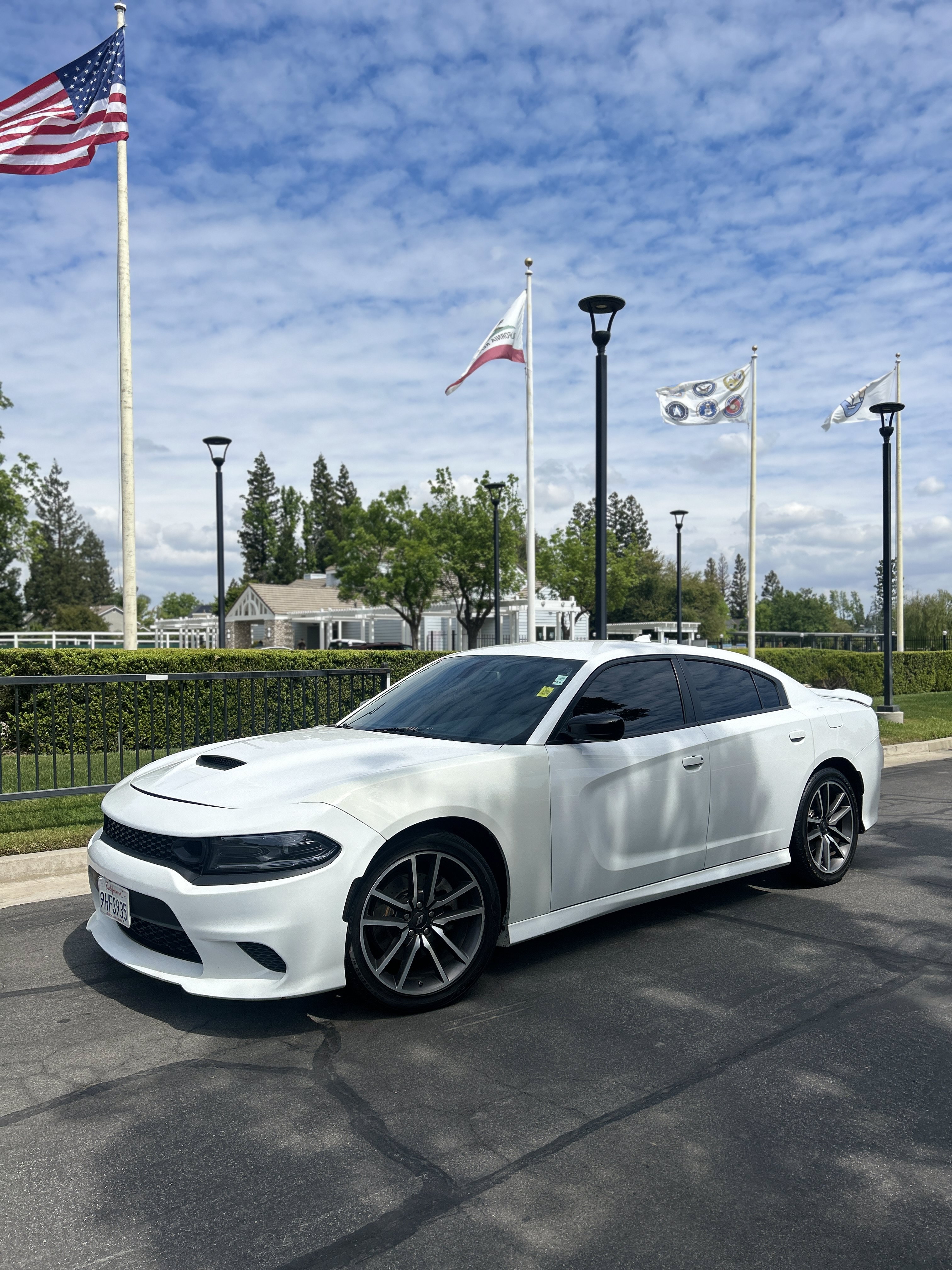 Used 2023 Dodge Charger R/T w/ Navigation & Travel Group RWD image 3
