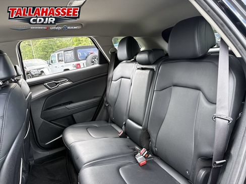 Used 2023 Kia Sportage EX FWD image 32
