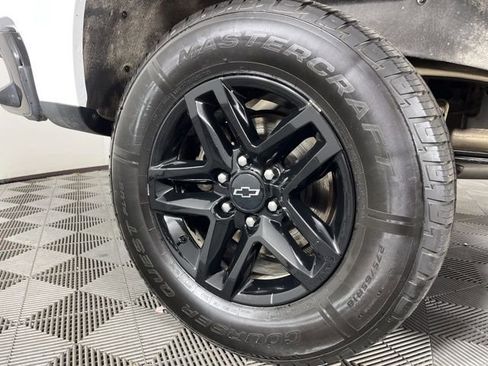 Used 2023 Chevrolet Silverado 1500 LT Trail Boss w/ Protection Package image 13