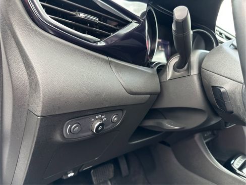 Used 2022 Buick Encore GX Essence w/ Experience Buick Package AWD/4WD image 20