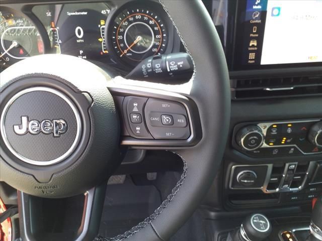 Used 2025 Jeep Wrangler Unlimited Sport AWD/4WD image 14