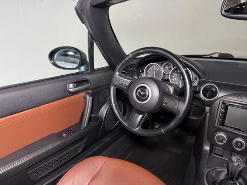 Used 2013 MAZDA MX-5 Miata Grand Touring RWD image 12