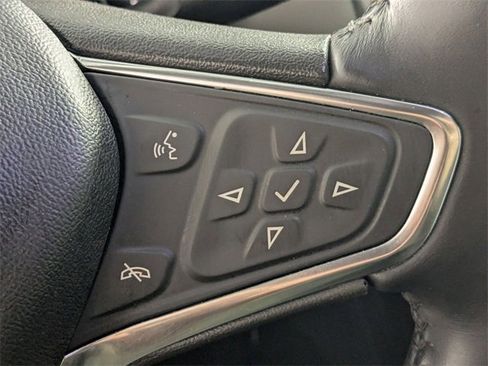 Used 2020 Chevrolet Equinox LT image 16