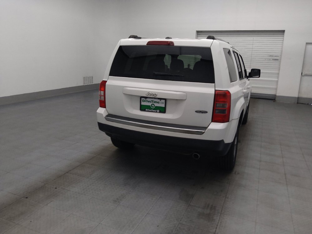 Used 2017 Jeep Patriot High Altitude FWD image 7