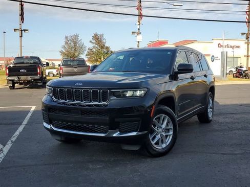 Used 2023 Jeep Grand Cherokee L Laredo w/ Luxury Tech Group I image 32