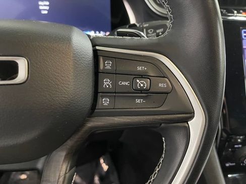 Used 2021 Jeep Grand Cherokee L Limited AWD/4WD image 26