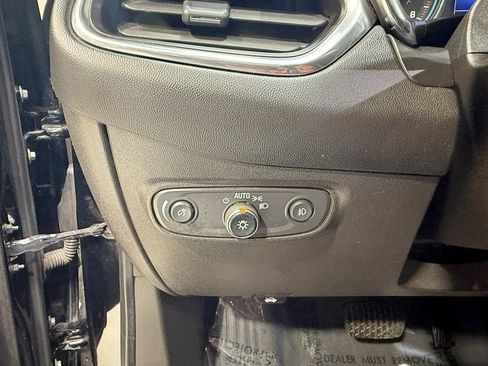 Used 2020 Chevrolet Equinox LT image 14