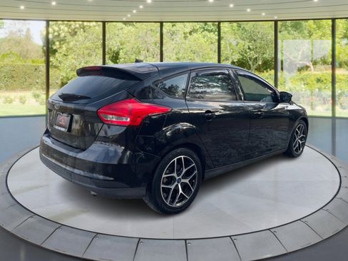 Used 2018 Ford Focus SEL image 5