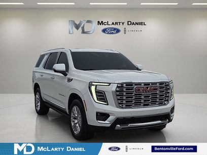 Used 2025 GMC Yukon Denali w/ Sun & Power Step Package