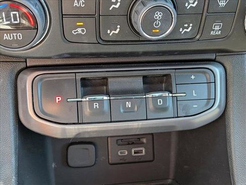 Used 2023 GMC Acadia AT4 w/ Technology Package AWD/4WD image 9