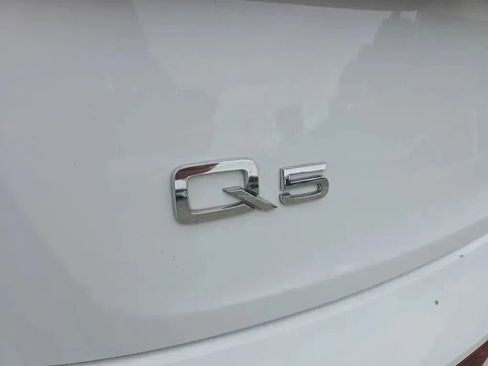 Used 2018 Audi Q5 2.0T Premium image 10