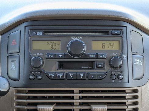 Used 2005 Honda Pilot EX-L image 24