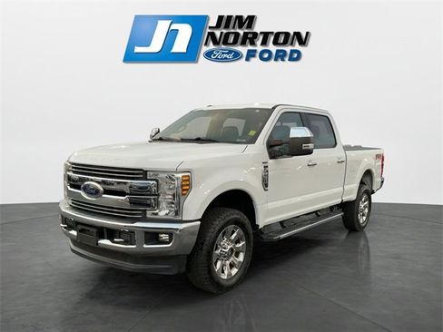 Used 2018 Ford F250 Lariat w/ Chrome Package image 7