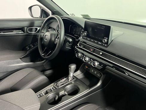 Used 2026 Honda Civic Sport image 32