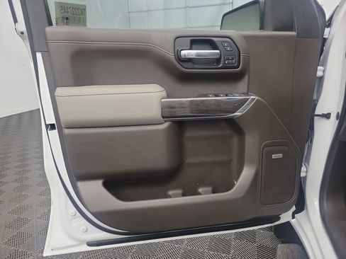 Used 2019 Chevrolet Silverado 1500 LTZ w/ LTZ Premium Package image 17