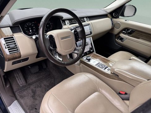 Used 2019 Land Rover Range Rover HSE image 19