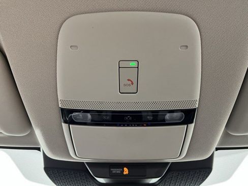 Used 2023 Nissan Ariya FWD image 31