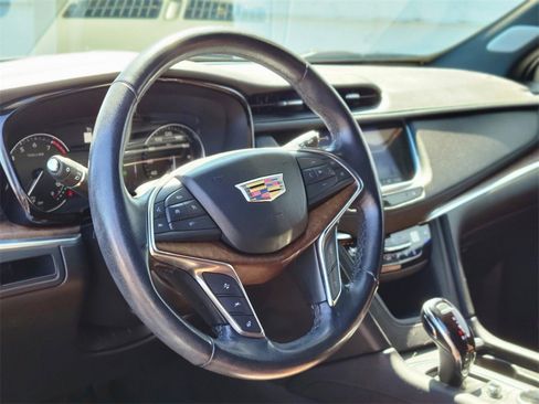 Certified 2023 Cadillac XT5 Premium Luxury image 19