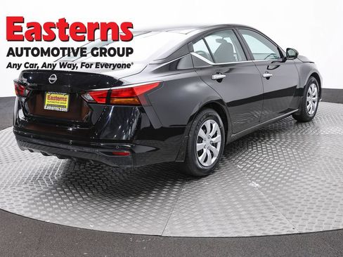 Used 2024 Nissan Altima 2.5 S FWD image 5