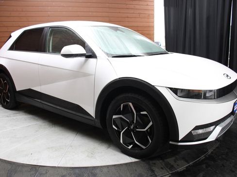 Used 2024 Hyundai Ioniq 5 SEL image 7